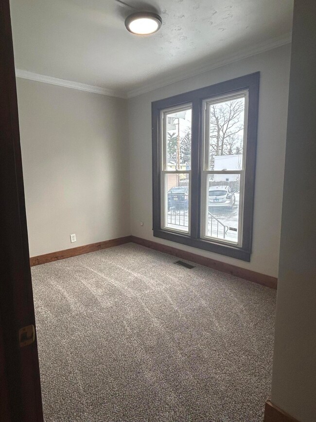 253 S Greenwich St unit 1, Valparaiso, IN 46383 - photo 7