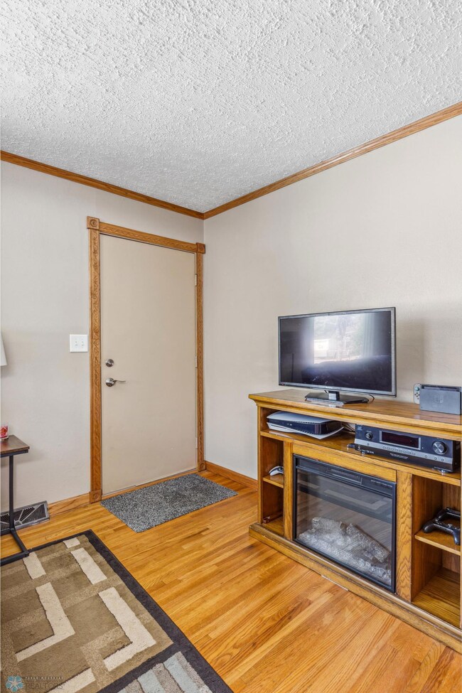 1601 16th St S, Fargo, ND 58103 - photo 3