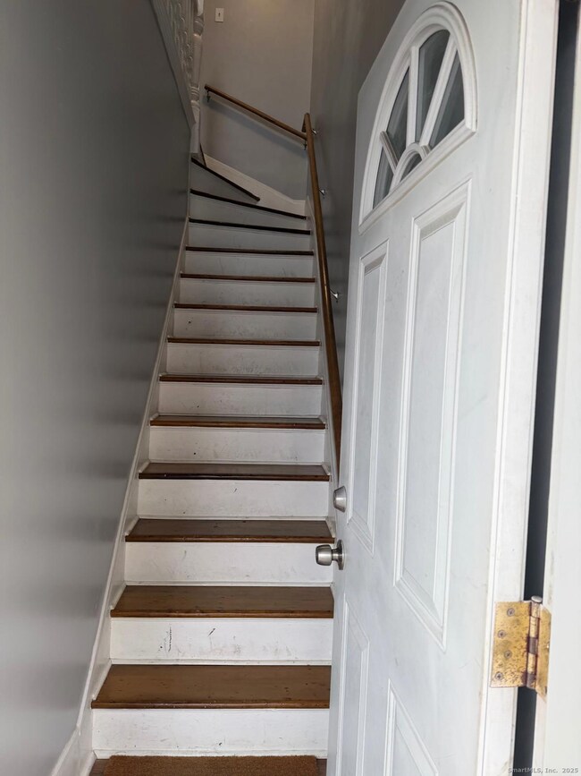 99 Wallace St, Bridgeport, CT 06604 - photo 7