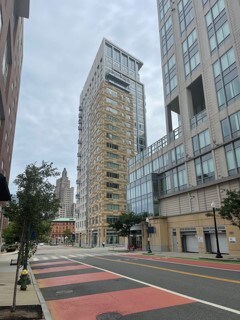 Bldg 1 unit 1402, Providence, RI 02903 - photo 2