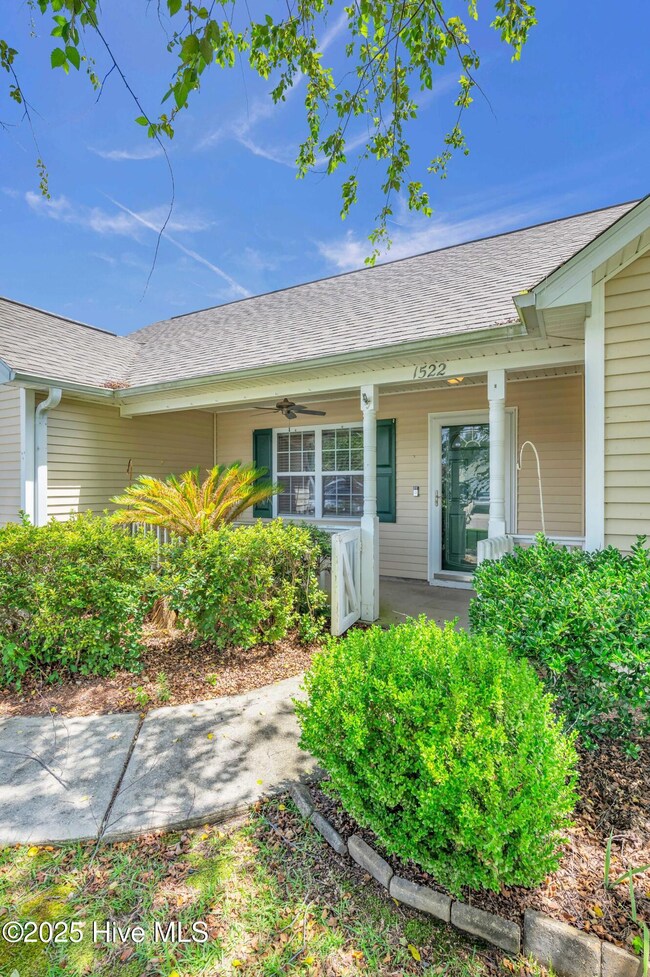 5_1522 pine harbor way-00005