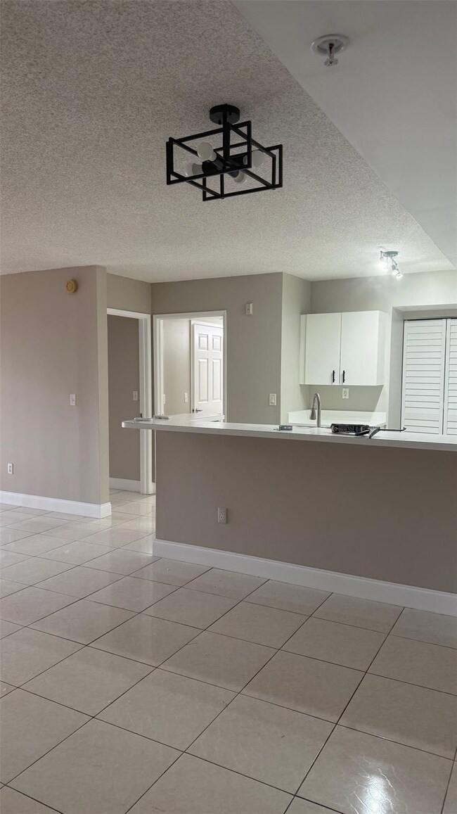 2600 S University Dr unit 112, Davie, FL 33328 - photo 5