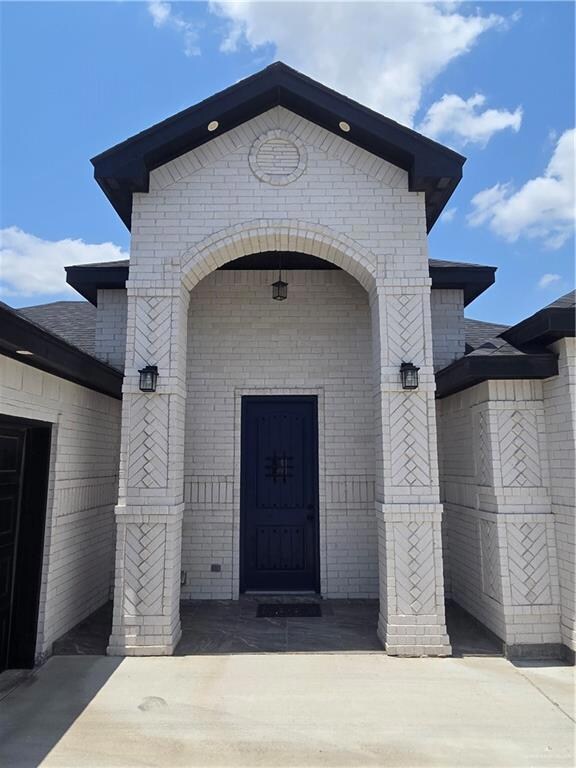 808 Juan Seguin St, Weslaco, TX 78599 - photo 2