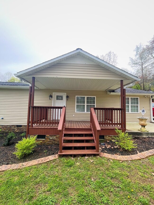 543 Brock Dr NW, Dalton, GA 30720 - photo 3