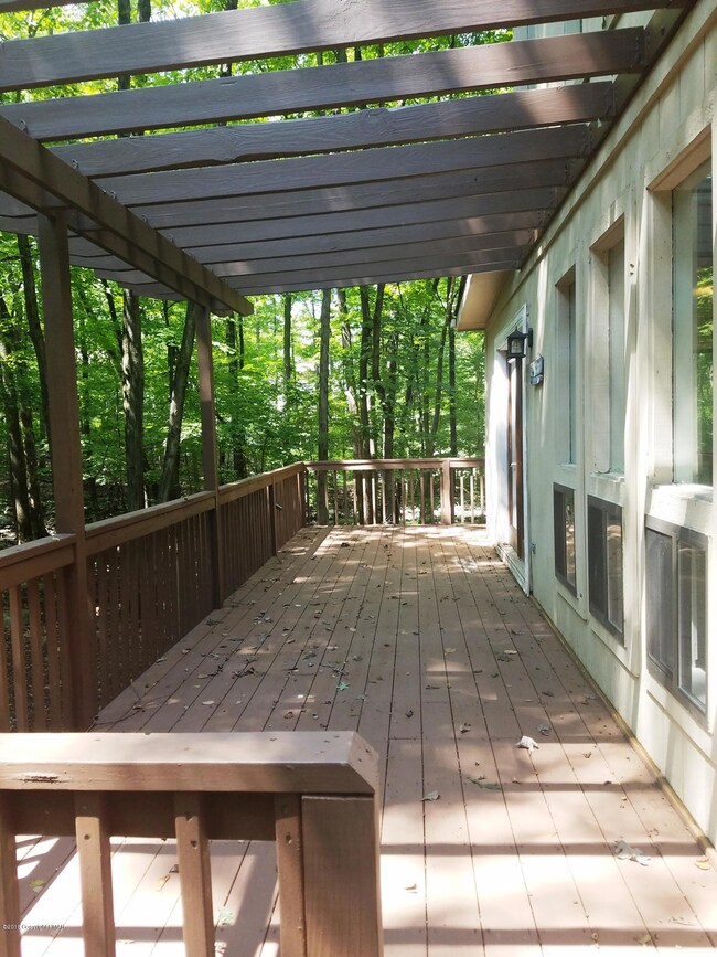 3436 Crestwood Dr, East Stroudsburg, PA 18301 - photo 5