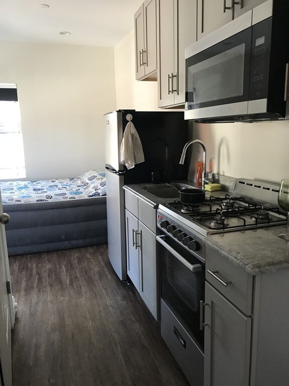 194 Shirley Ave unit 7, Revere, MA 02151 - photo 3