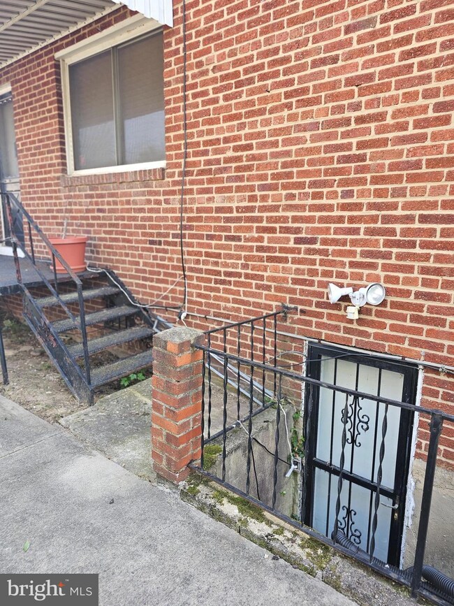 610 Maury Ave, Oxon Hill, MD 20745 - photo 6