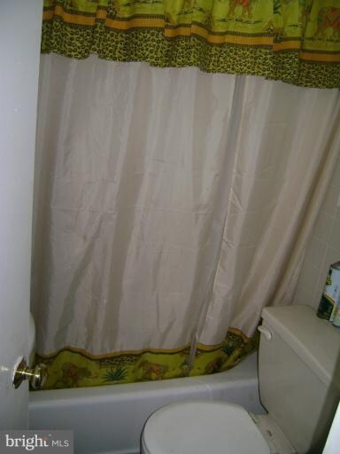 13107 Parkland Dr, Rockville, MD 20853 - photo 7