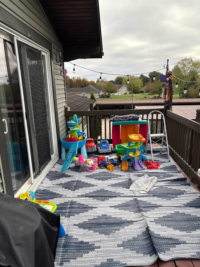 N5625 Riverside Dr unit 12, Shawano, WI 54166 - photo 2