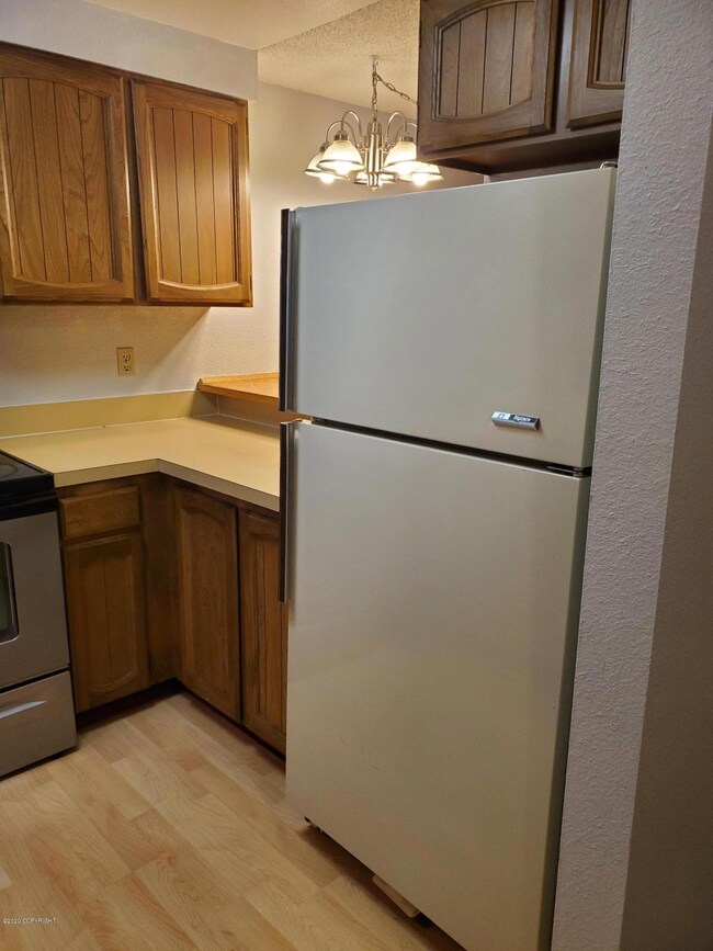 10213 Jamestown Dr unit D306, Anchorage, AK 99507 - photo 4
