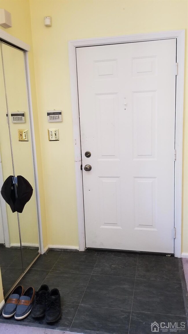 12 Opal Ct unit 44, Franklin Park, NJ 08823 - photo 5