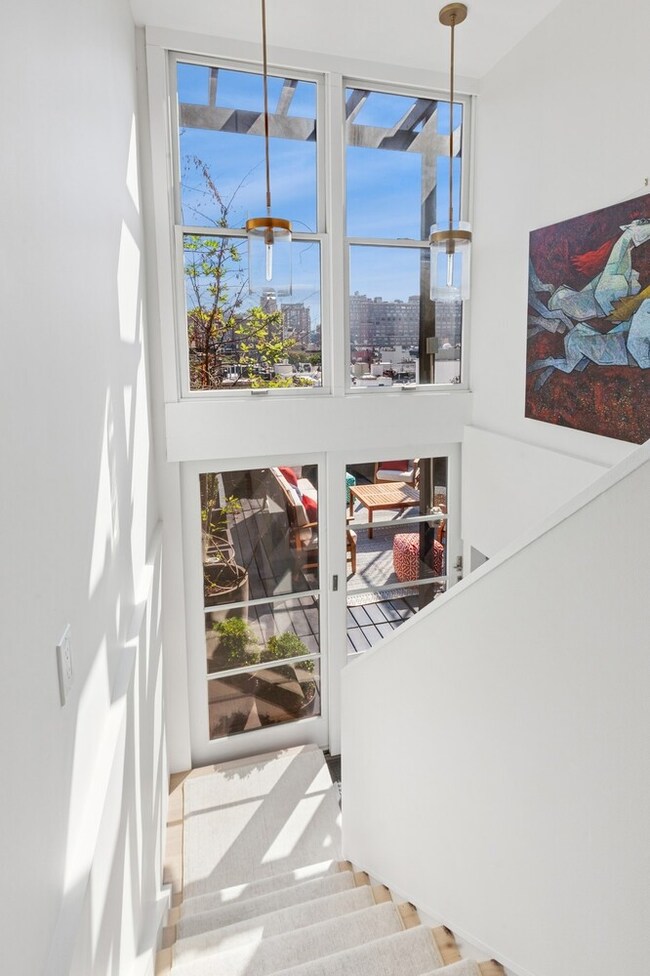 240 W 23rd St unit PHC, New York, NY 10011 - photo 4