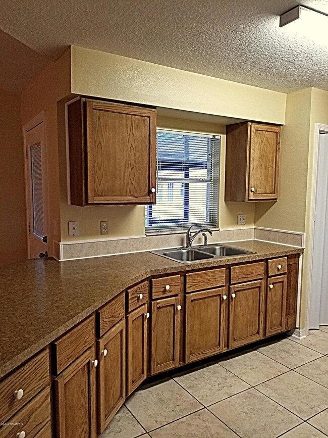 Spacious Open Kitchen