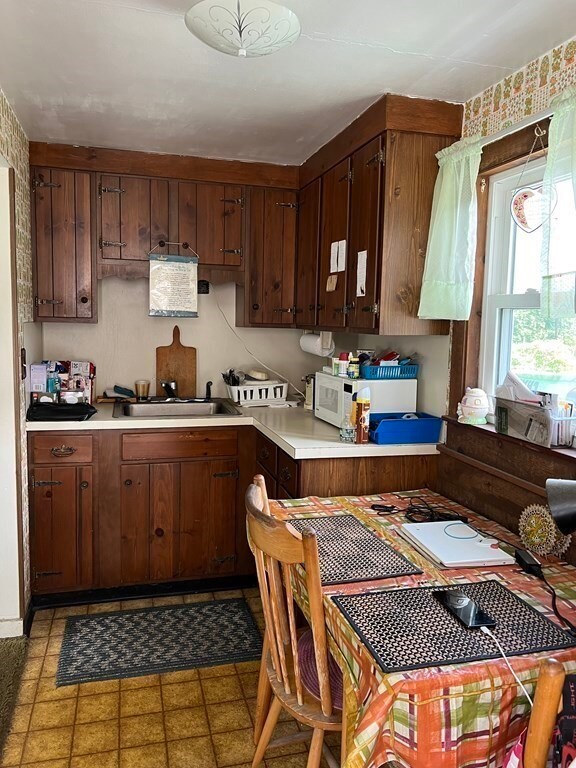 73 Thicket St, Abington, MA 02351 - photo 5