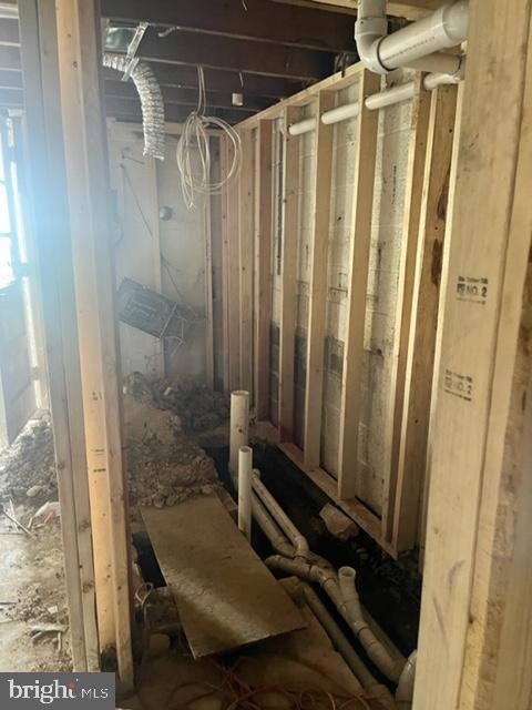 1010 Foxridge Ln, Essex, MD 21221 - photo 4