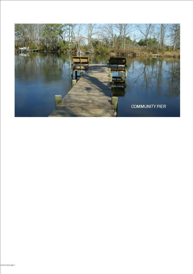 005 Teach's Point  Main Community Pier