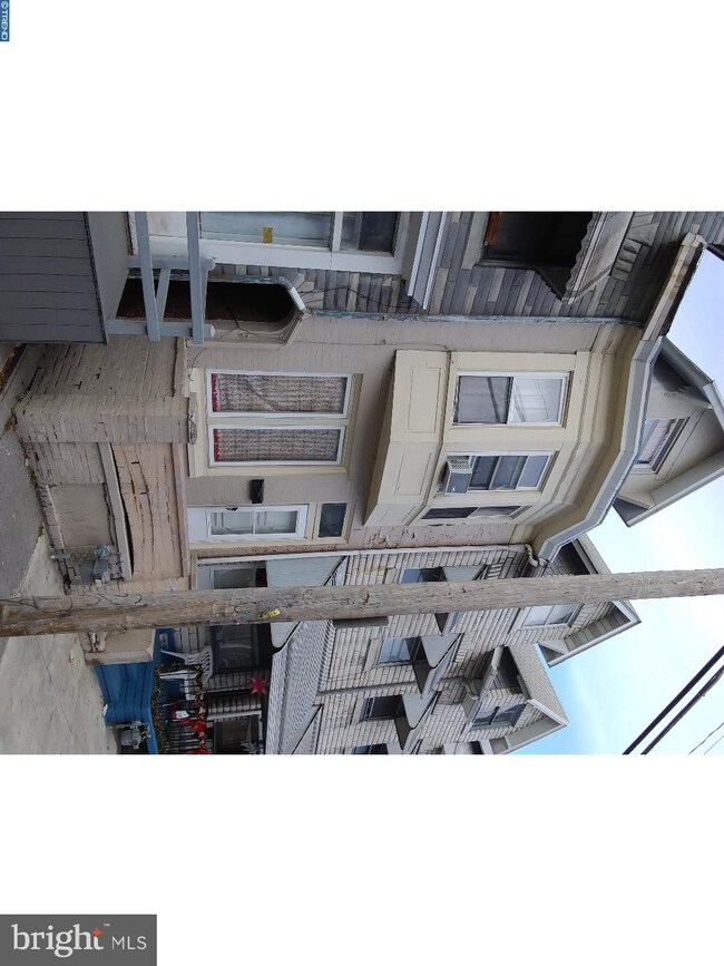 1114 N 10th St, Reading, PA 19604 - photo 2