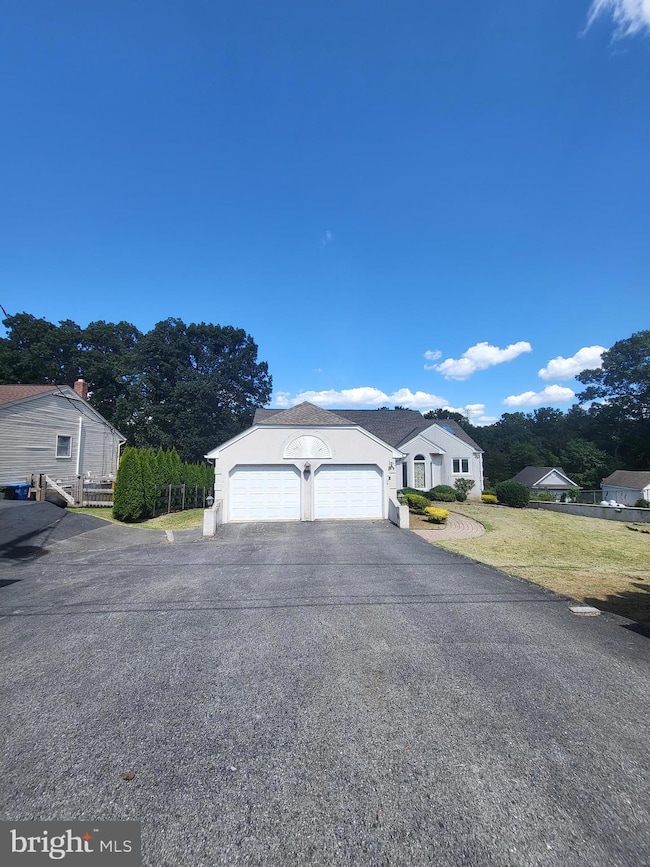 317 Rivervale Rd, Reading, PA 19605 - photo 2