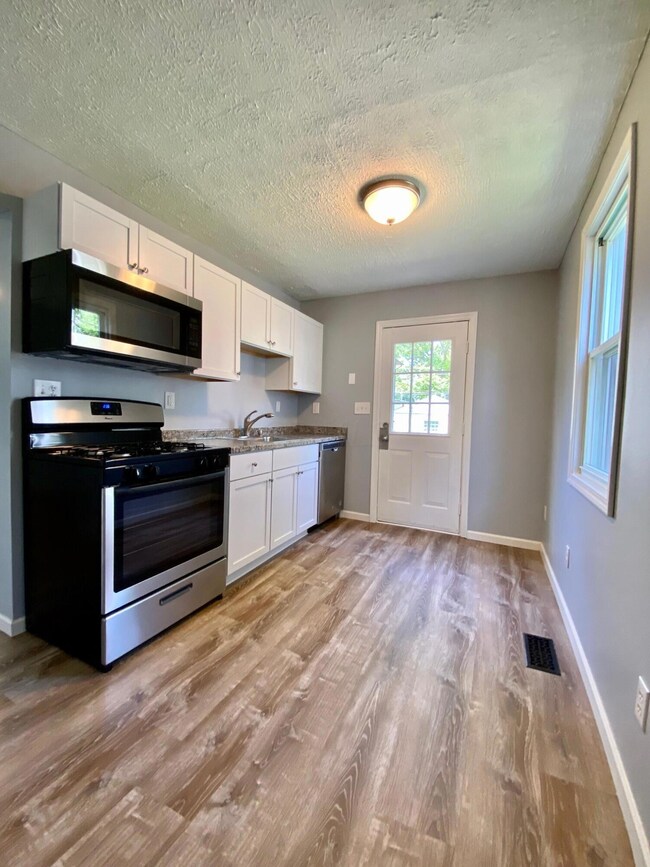 Kitchen 2