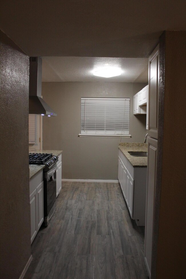 2116 Septiembre Dr, El Paso, TX 79935 - photo 7