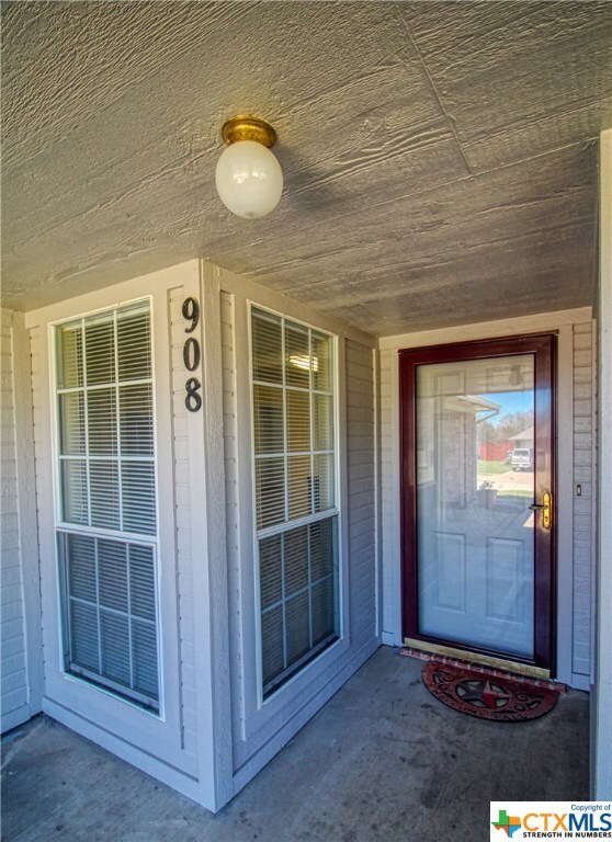 908 Vernon Dr, Copperas Cove, TX 76522 - photo 3