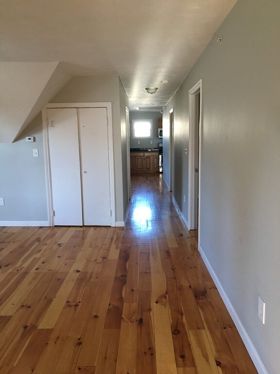 31 Grand St unit 3, Worcester, MA 01610 - photo 3