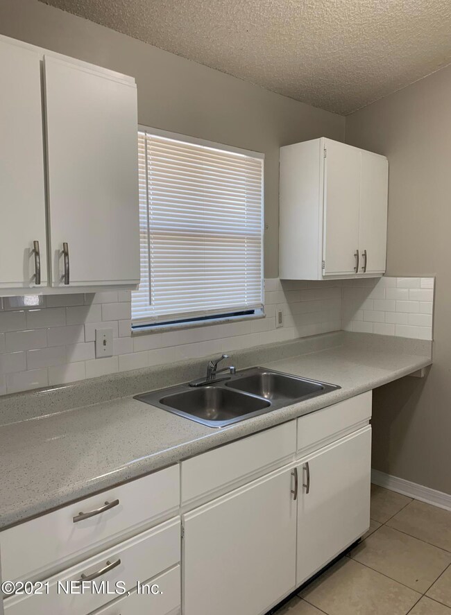 5123 Indian Lakes Ct unit 1, Jacksonville, FL 32210 - photo 4