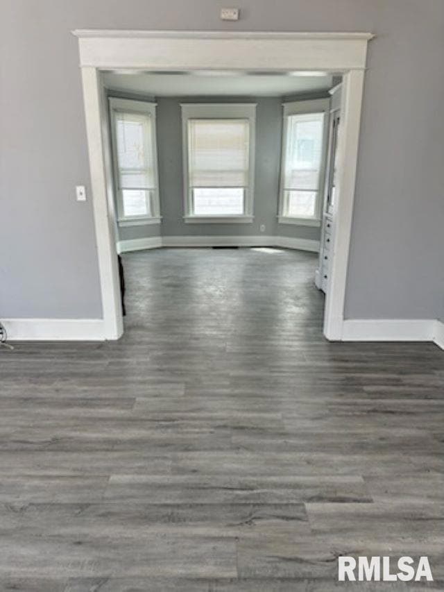 1321 W 13th St, Davenport, IA 52804 - photo 3