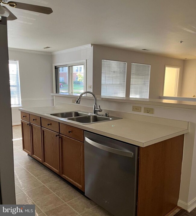 2406 Dominion Dr unit 1D, Frederick, MD 21702 - photo 4