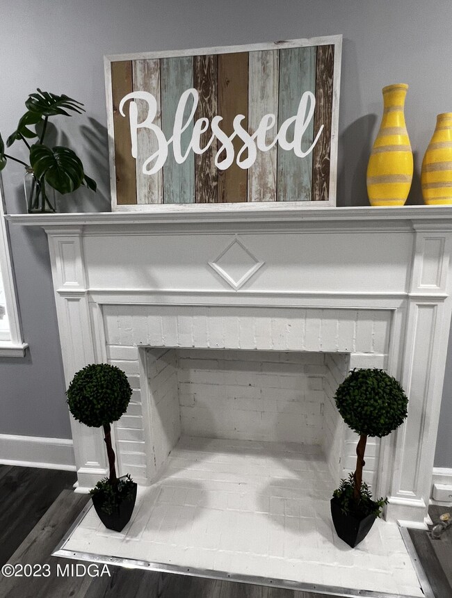 Decorative fire place