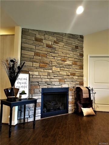 18720 Templeton Rd, Disputanta, VA 23842 - photo 2