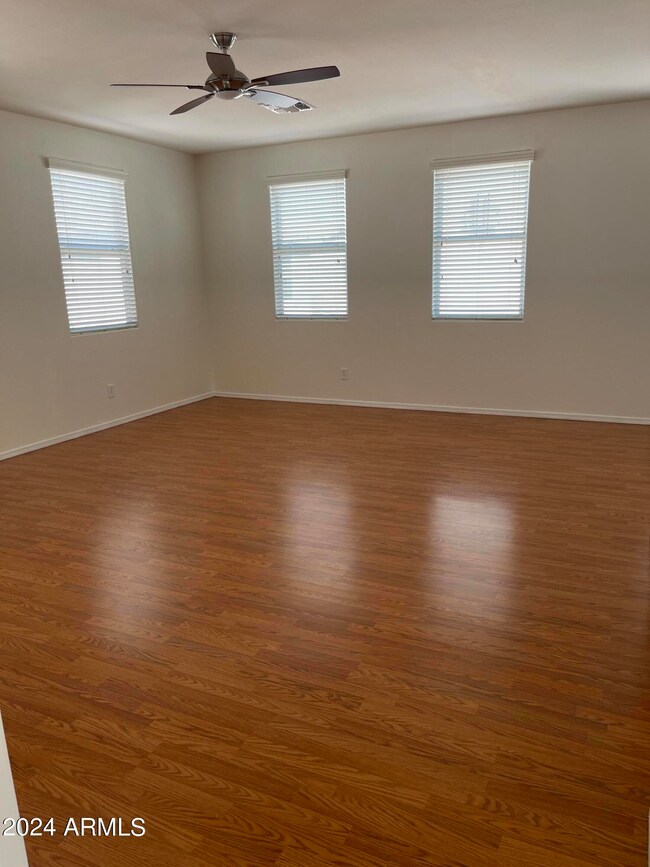 20241010_210640358_iOS