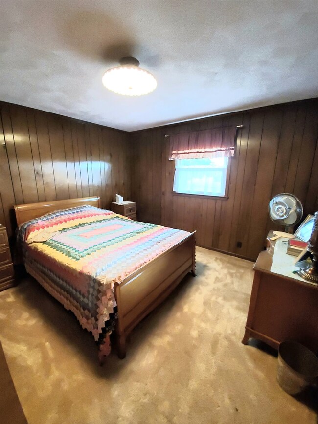 9371 S Strawtown Pike, Fairmount, IN 46928 - photo 7