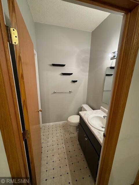 1/2 bath coveniently off kitchen