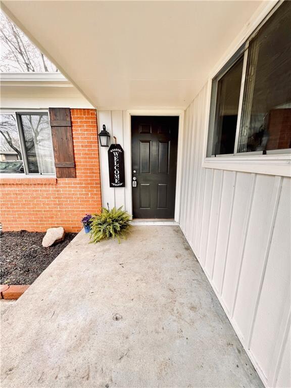 2404 Anthony Dr, Anderson, IN 46012 - photo 2