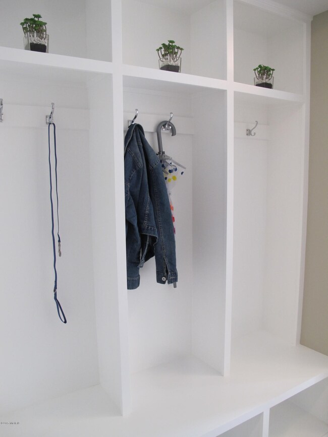 1 Cute Lockers with Plenty of Storage