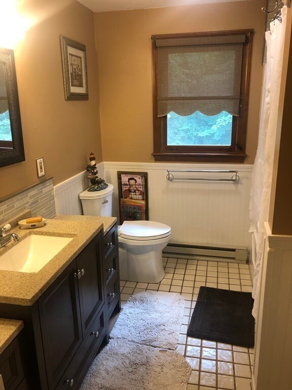 27 Quaboag St, Worcester, MA 01602 - photo 5