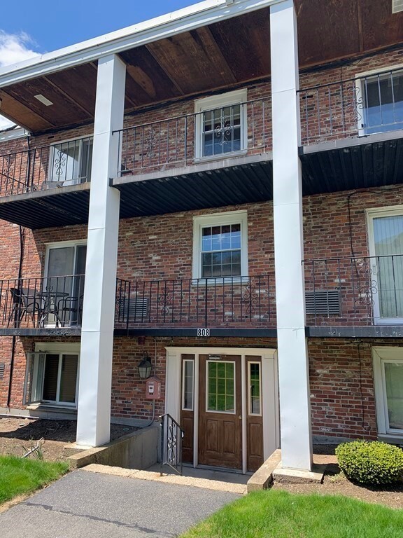 808 Willard St unit F3, Quincy, MA 02169 - photo 2
