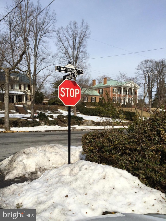 126 W Leicester St, Winchester, VA 22601 - photo 3