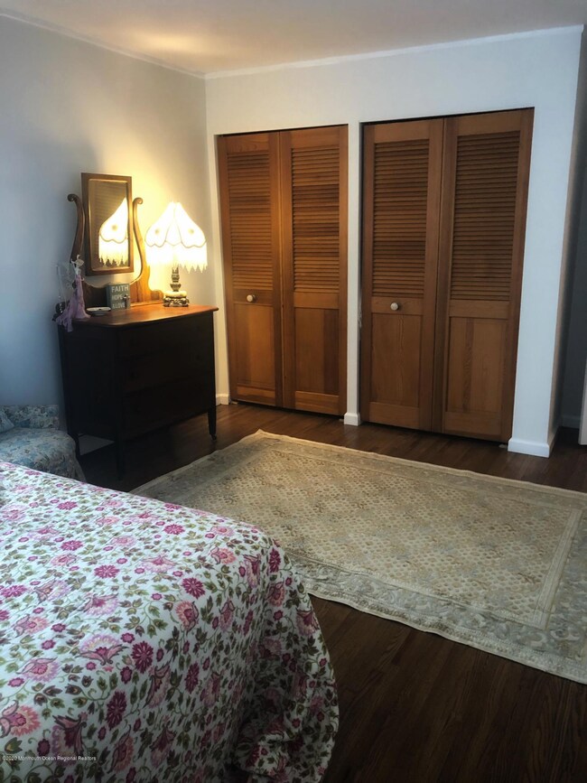 Bedroom1a