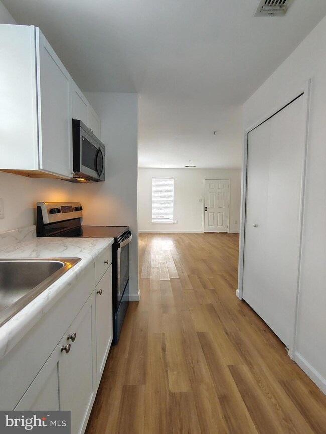 20005 Dunstable Cir, Germantown, MD 20876 - photo 5