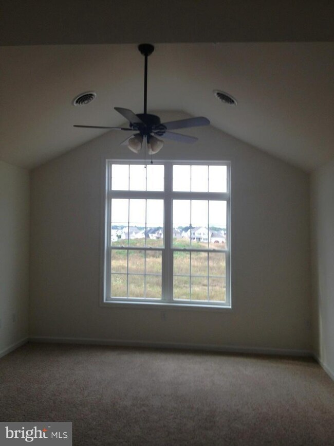 1218 Emilys Ct, Greencastle, PA 17225 - photo 4