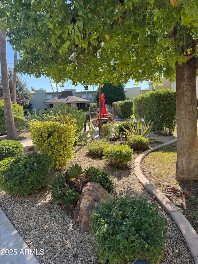 4610 N 68th St unit 437, Scottsdale, AZ 85251 - photo 2