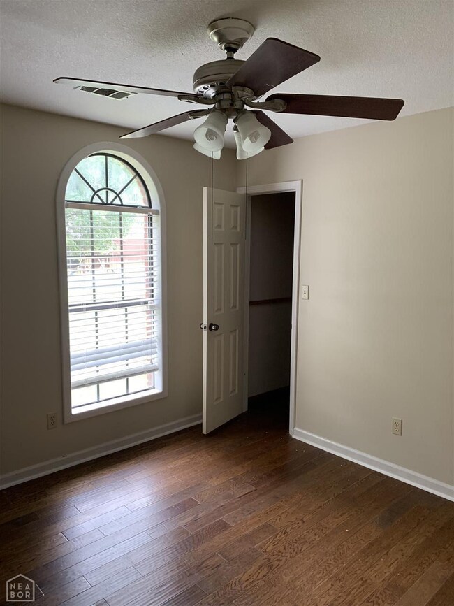 3706 Oakcrest Dr, Jonesboro, AR 72401 - photo 6