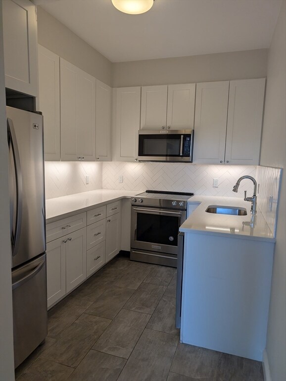 60 Charlesgate W unit 4A, Boston, MA 02215 - photo 2