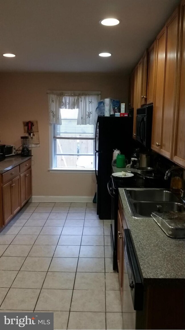 8600 Rugby Rd, Manassas Park, VA 20111 - photo 4