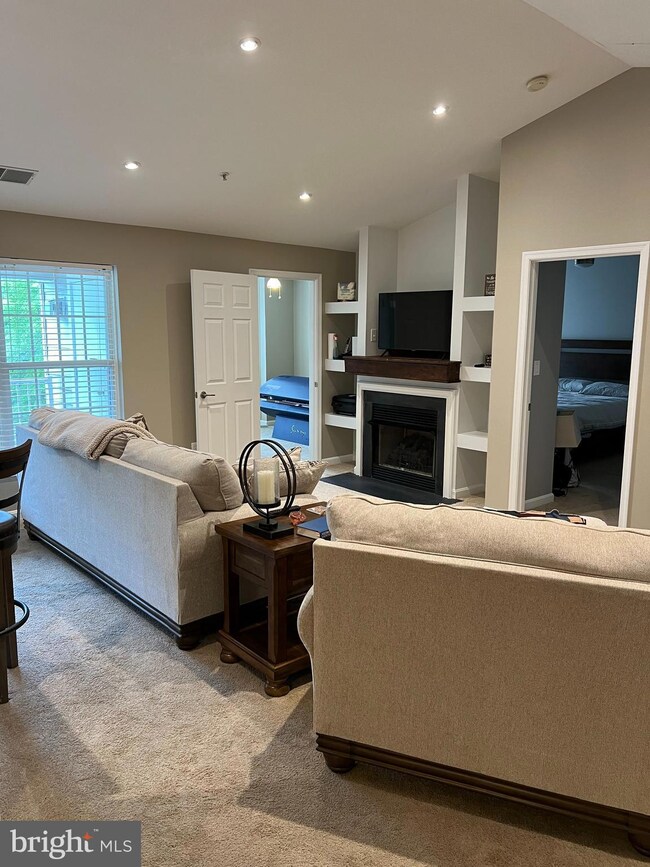 2024 Gov Thomas Bladen Way, Annapolis, MD 21401 - photo 2