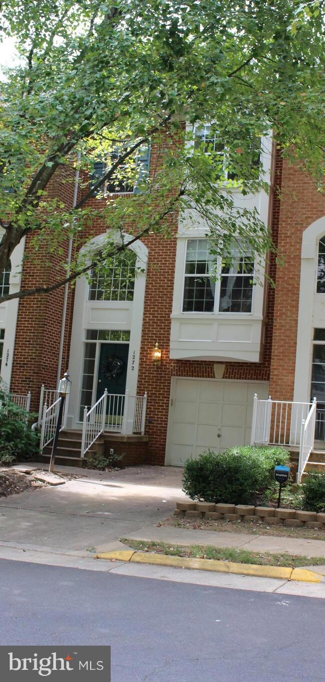 1272 Wild Hawthorn Way, Reston, VA 20194 - photo 4