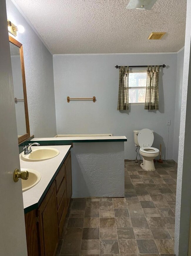 8500 Lavender Rd, Springtown, TX 76082 - photo 7