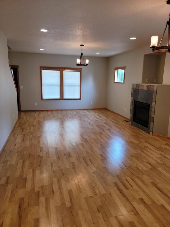 kitchen to living